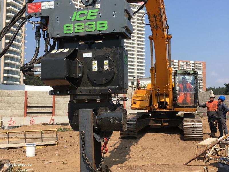 ICE 823B Excavator Mounted Vibratory Hammer_2795